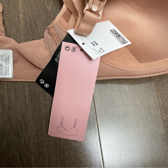 NWT H&M Nursing Bra - Picture 4 of 10